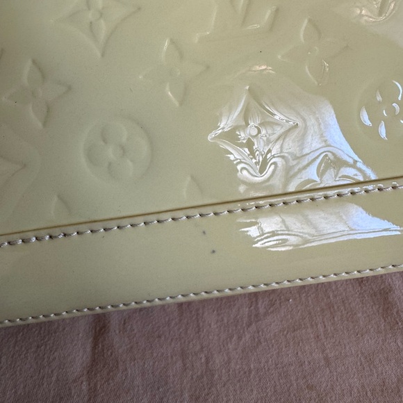 Authentic Louis Vuitton Alma Citrine Bag. - Picture 10 of 15